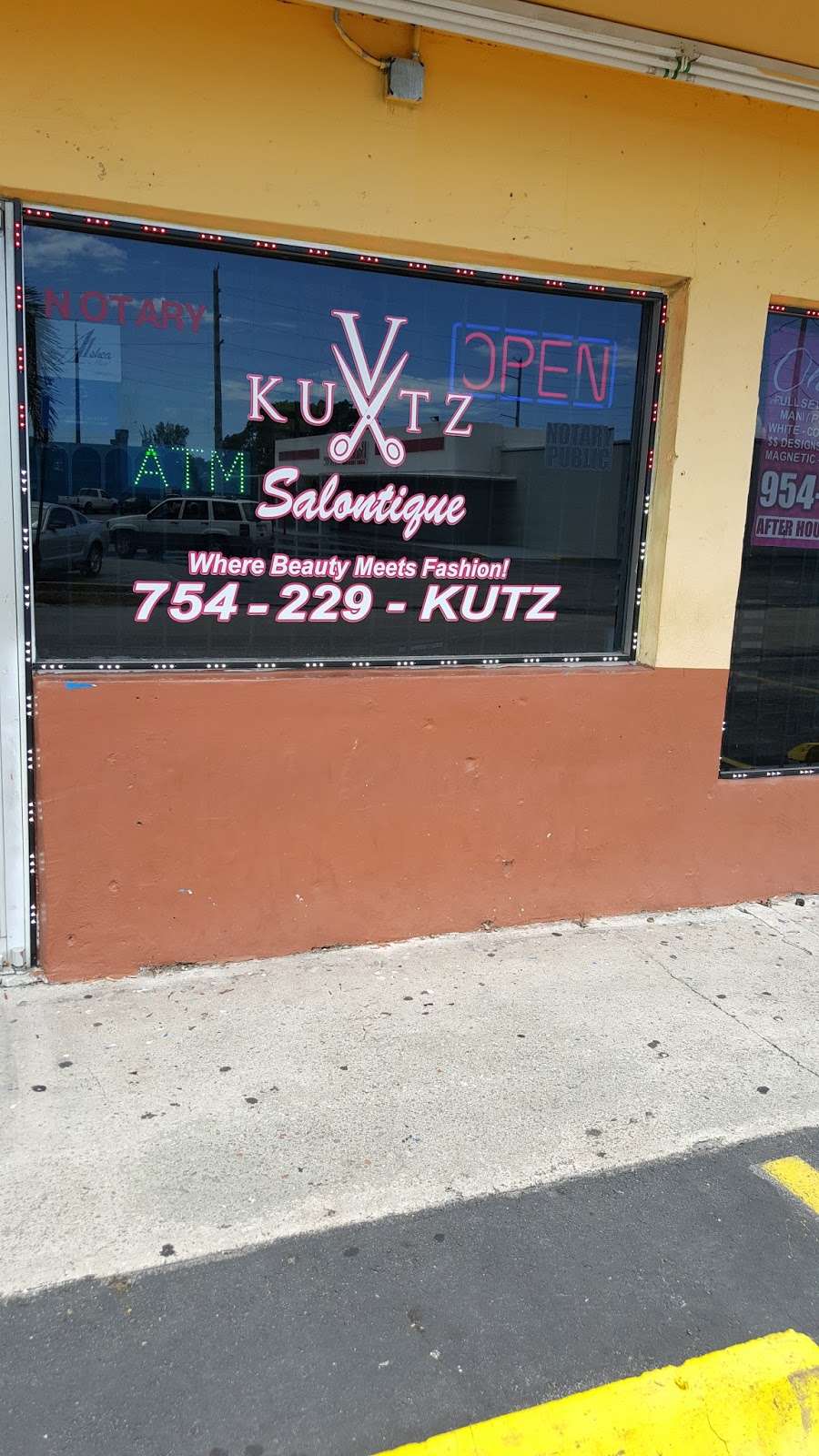 Vkutz Salontique | 1696 S 22nd Ave, Hollywood, FL 33020, USA | Phone: (754) 229-5889