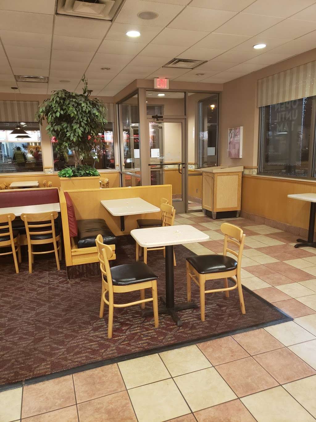 Wendys | 5055 W Washington St, Indianapolis, IN 46241, USA | Phone: (317) 247-5001