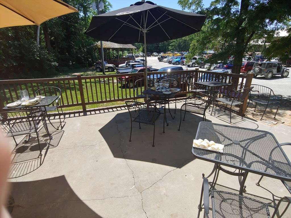 The Vineyards Restaurant 505 Spring St Weston Mo 64098 Usa
