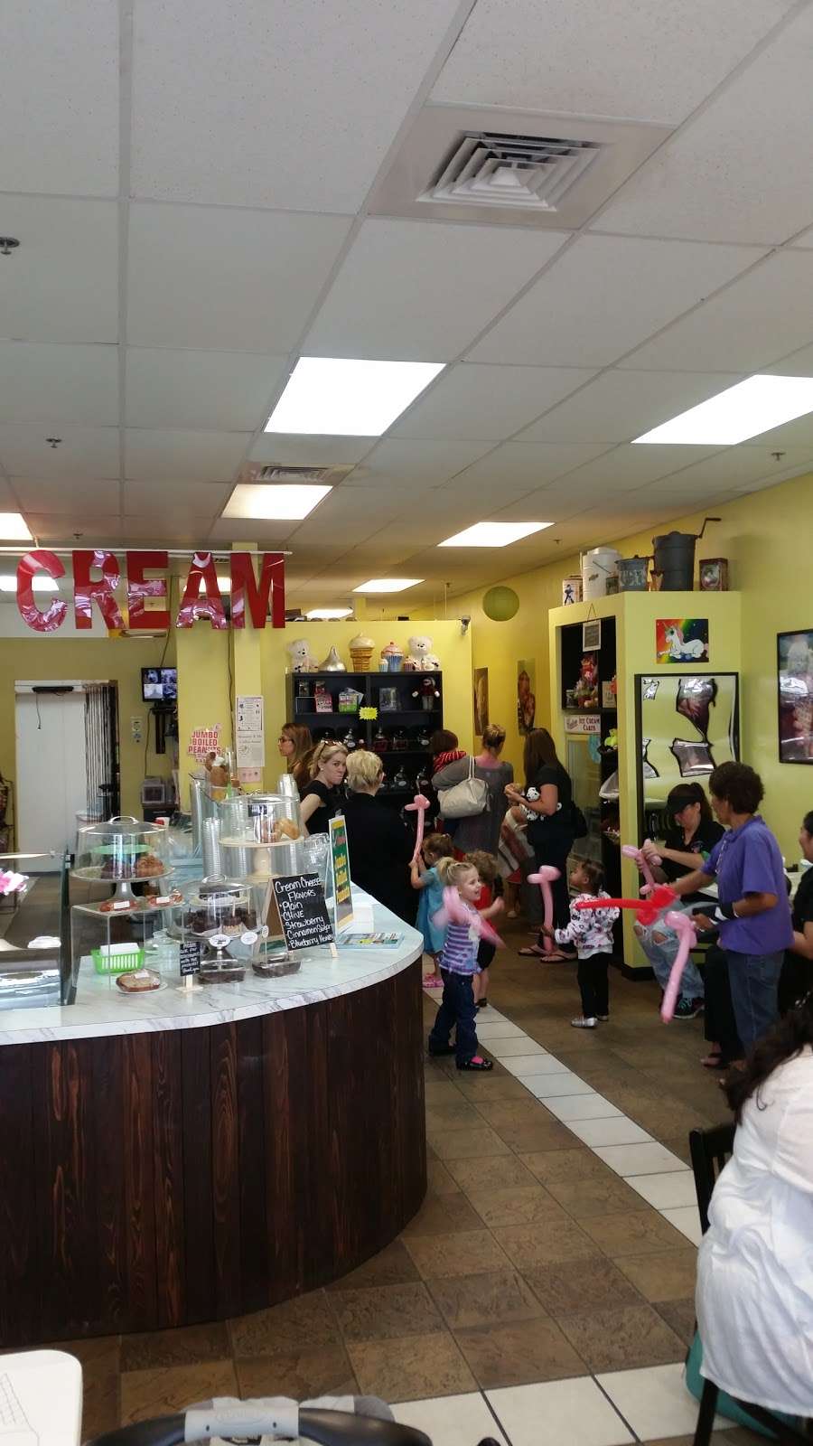 Loxahatchee Ice Cream & Coffee | 7070 Seminole Pratt Whitney Rd #2, Loxahatchee, FL 33470, USA | Phone: (561) 223-2510