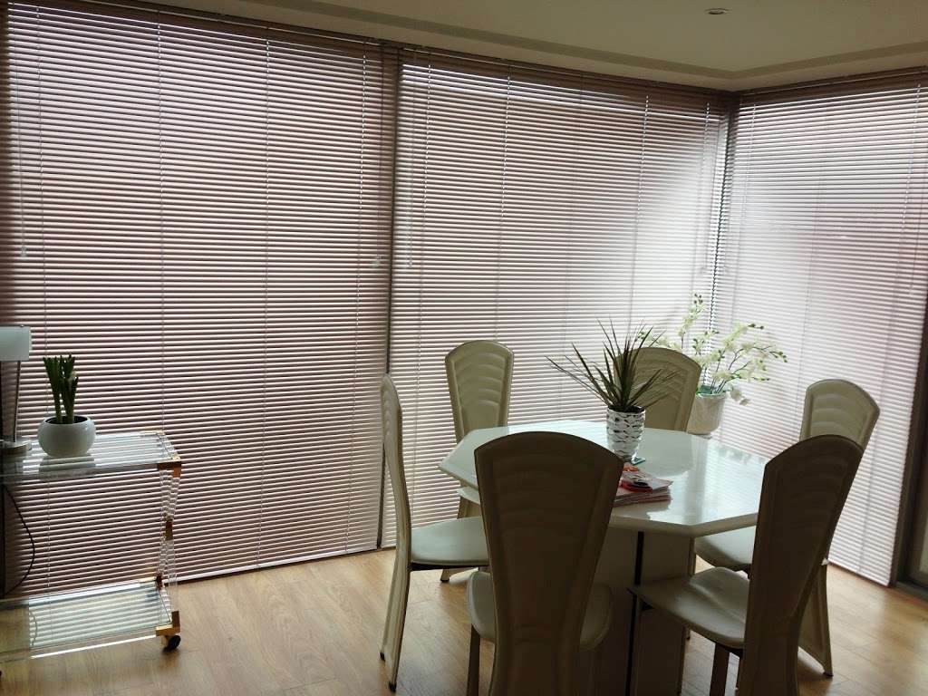 Facto Blinds | 26, New Lydenburg Commercial Estate, New Lydenburg Street, London SE7 8NF, UK | Phone: 020 7055 5194