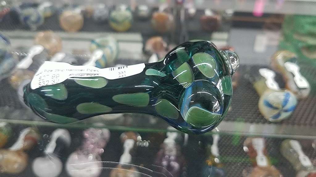 Lake Conroe Smoke & Vaporizer Shop | 5490 W Davis St #500, Conroe, TX 77304, USA | Phone: (936) 521-5929