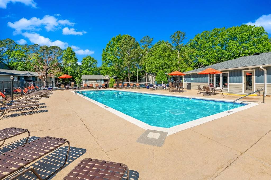 Oxford Square Apartments | 1000 Village Greenway, Cary, NC 27511 | Phone: (919) 467-7652