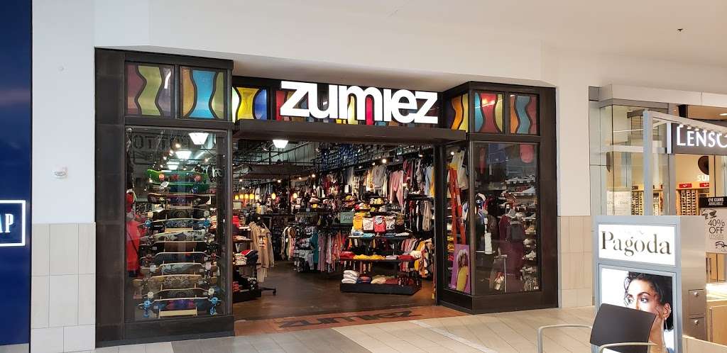 Zumiez | 8001 S Orange Blossom Trail #636, Orlando, FL 32809, USA | Phone: (407) 858-9727