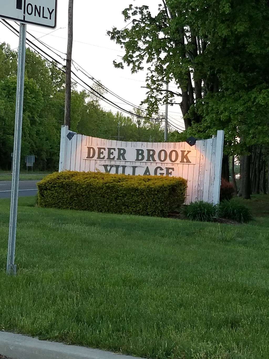 Deer Brook Village | 6 Deer Brook Blvd, North Brunswick Township, NJ 08902, USA | Phone: (732) 297-6300