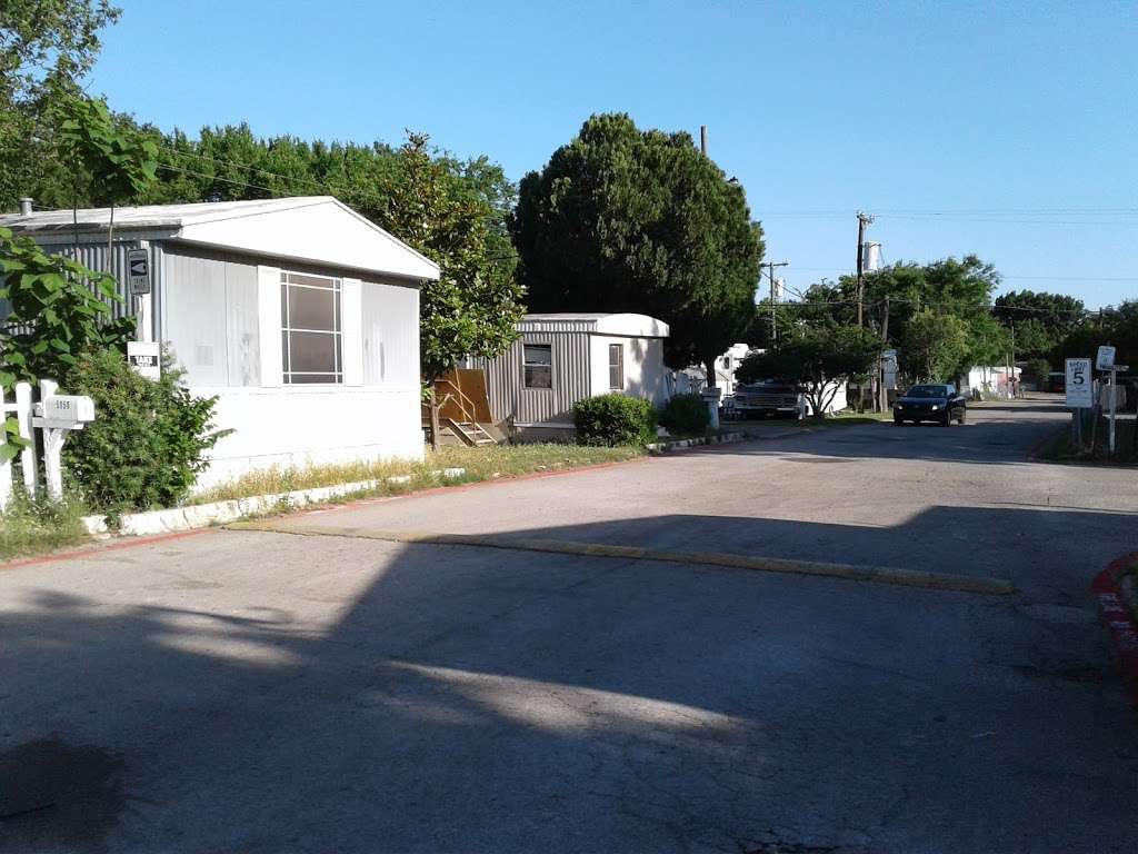 Dallas Mobile Home Park | 4010 W Davis St, Dallas, TX 75211, USA | Phone: (214) 331-2342