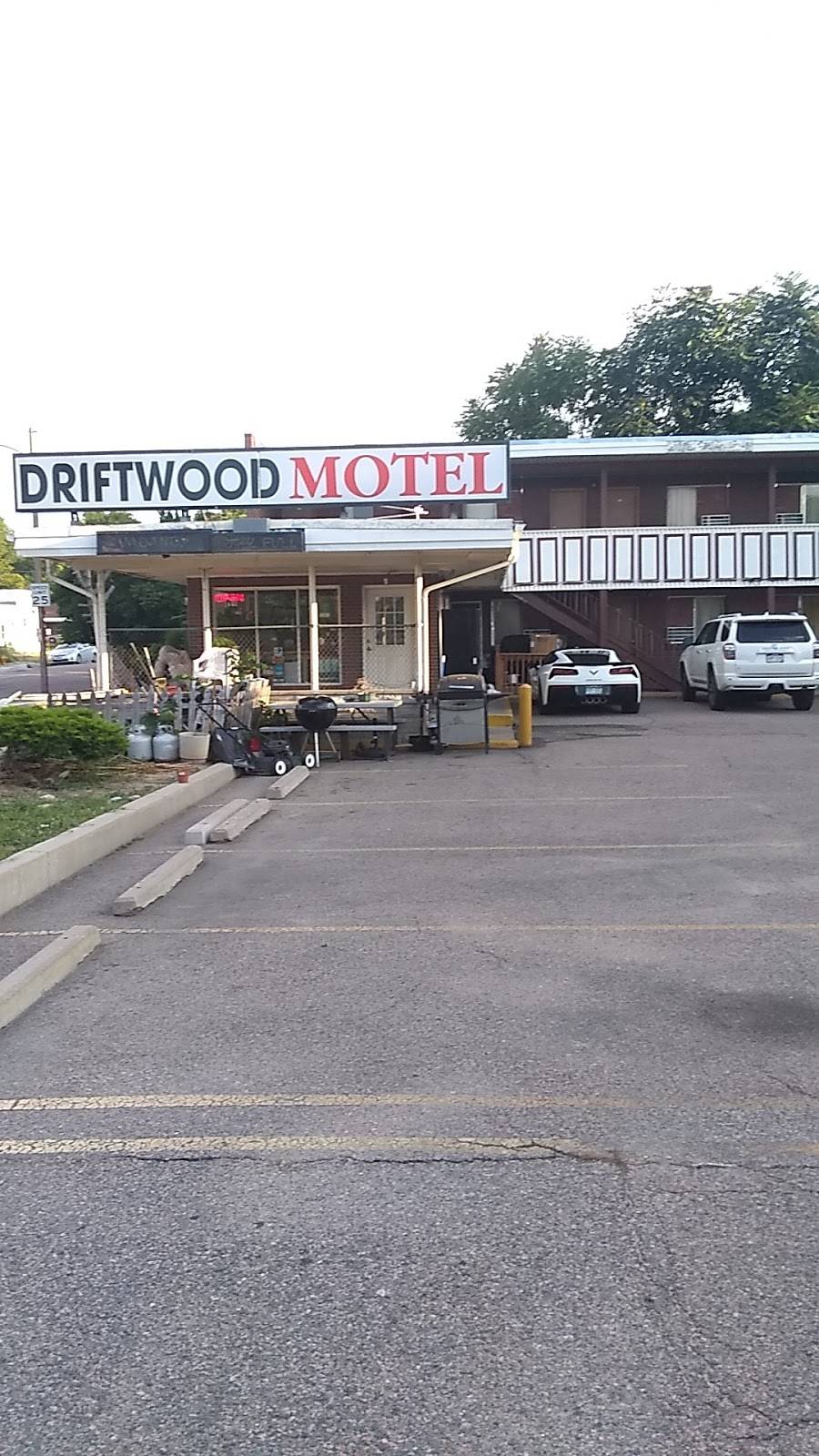 Driftwood Motel | 1443 Oneida St, Denver, CO 80220, USA | Phone: (303) 388-4261