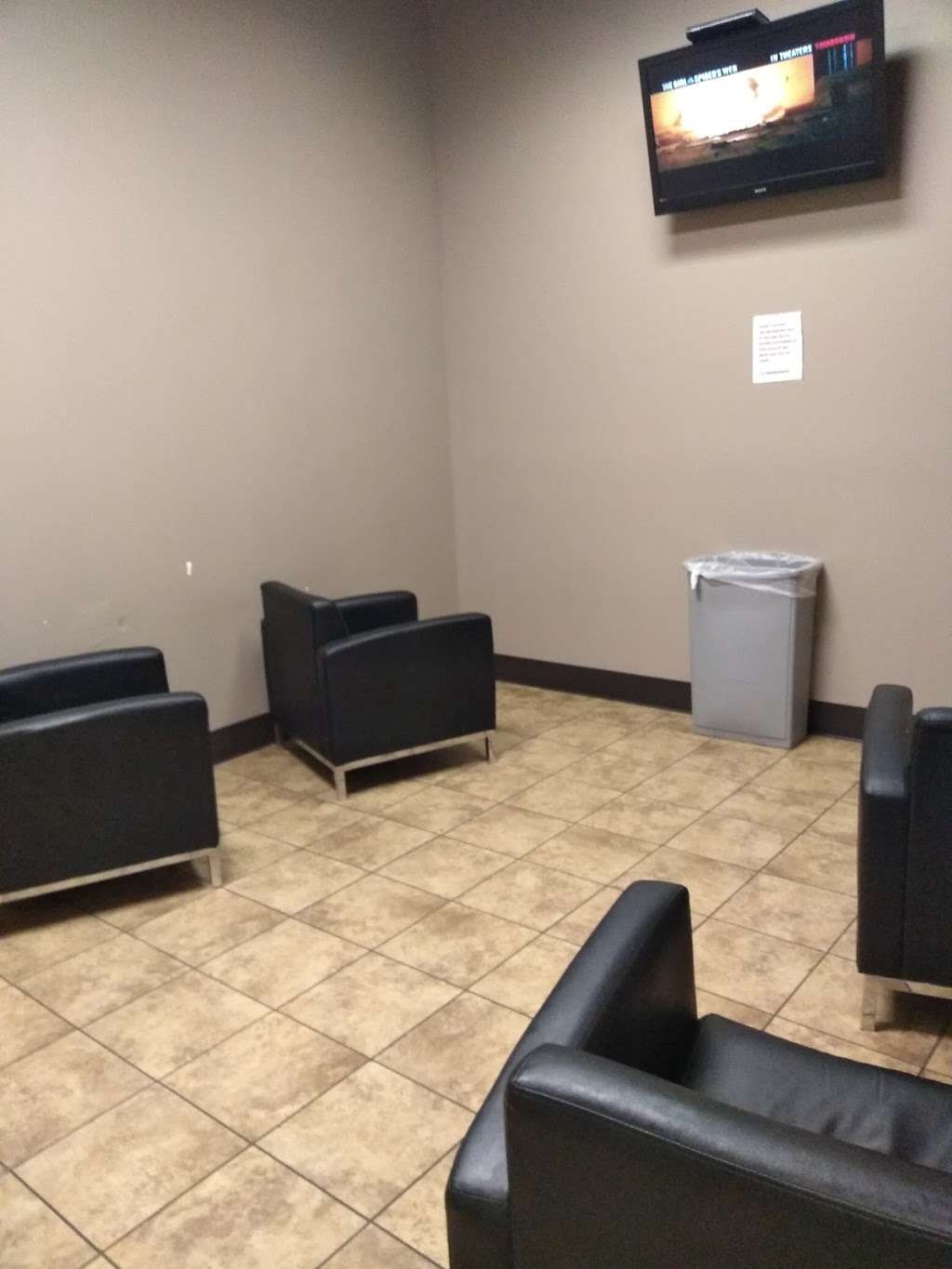 Laundry & Tan Connection | 7329 W 10th St, Indianapolis, IN 46214, USA | Phone: (317) 271-9828