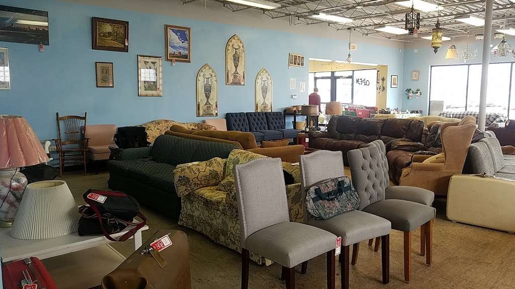 Restoration Ministries Thrift | 14950 Dixie Hwy, Harvey, IL 60426 | Phone: (708) 333-8530