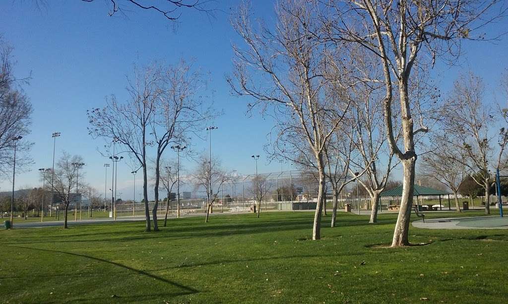 Reid Park-Ruth H Lewis Center | 701 Orange St, Riverside, CA 92501, USA | Phone: (951) 826-5654