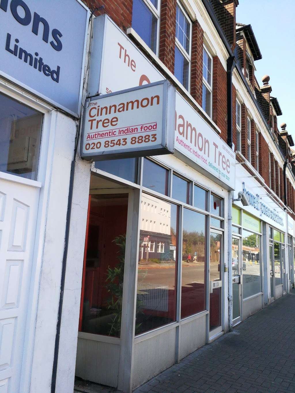 The Cinnamon Tree | 592 Kingston Rd, Raynes Park, London SW20 8DN, UK | Phone: 020 8543 8883