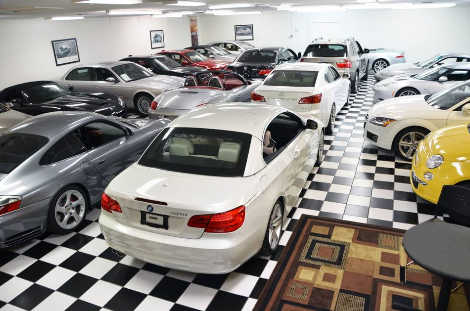 Genuine Motorcars Inc | 3170 24th Ave N, St. Petersburg, FL 33713, USA | Phone: (727) 877-1057