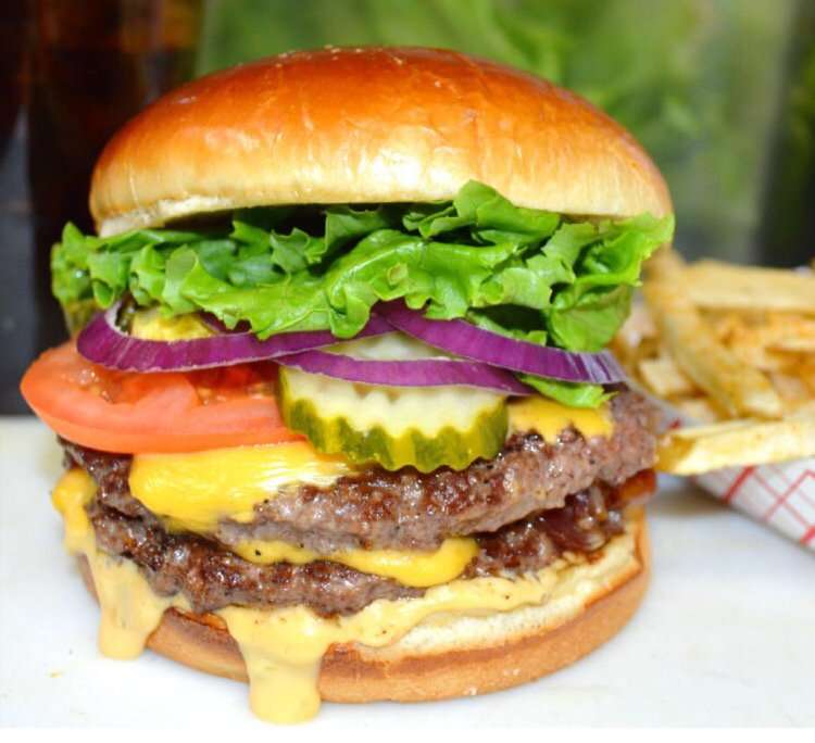 Fresh Burger Stop | 860 Moraine Ave, Estes Park, CO 80517, USA | Phone: (970) 480-1492