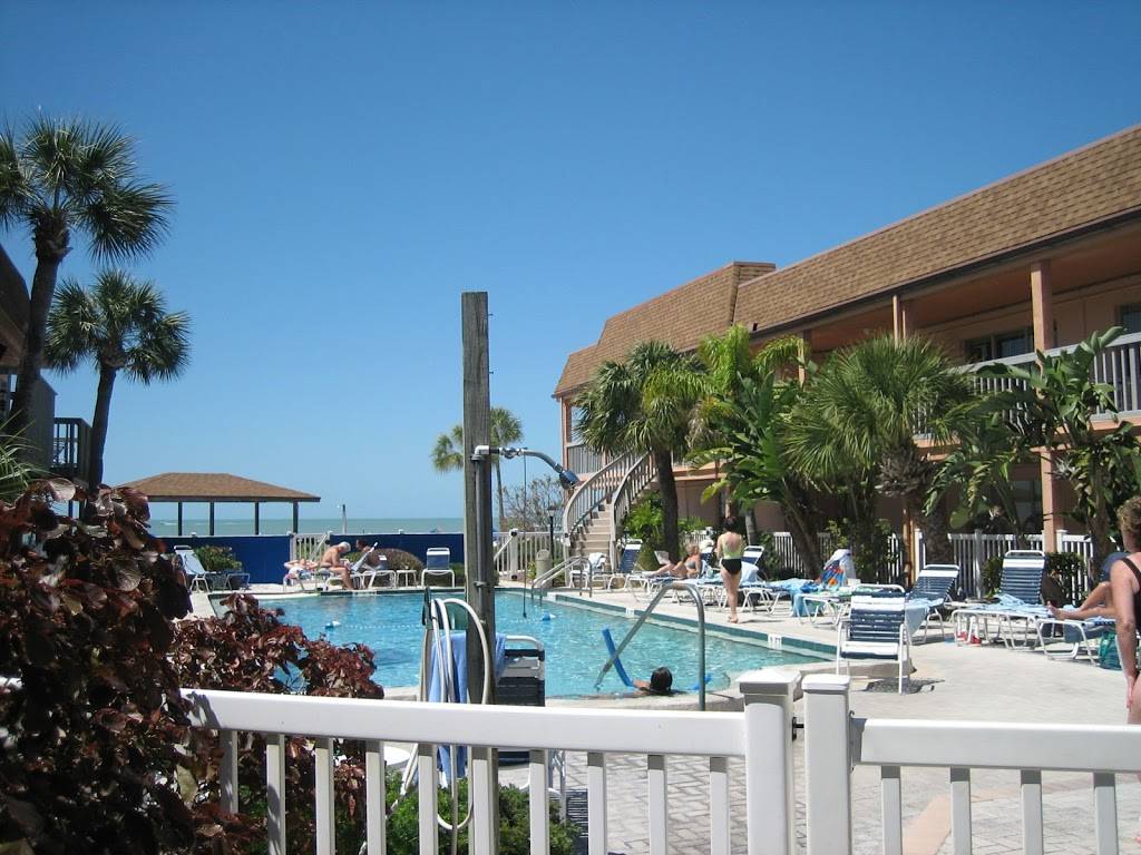 Mariner Beach Club | 4220 Gulf Blvd, St Pete Beach, FL 33706, USA | Phone: (727) 367-3721
