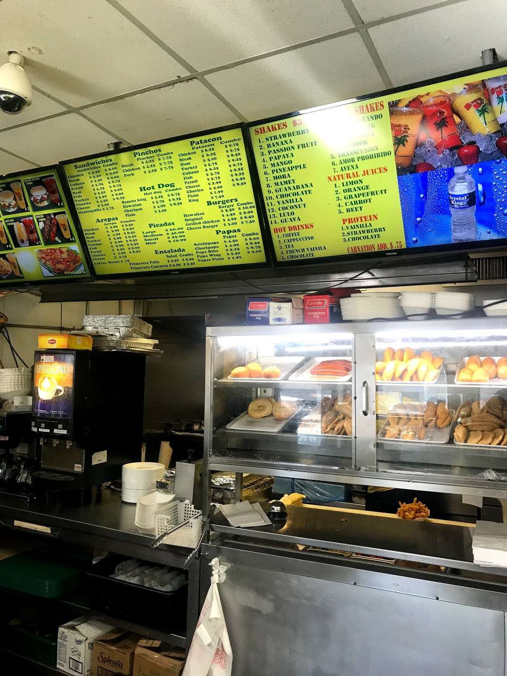 Banana King | 263 21st Ave, Paterson, NJ 07501, USA | Phone: (973) 278-3040