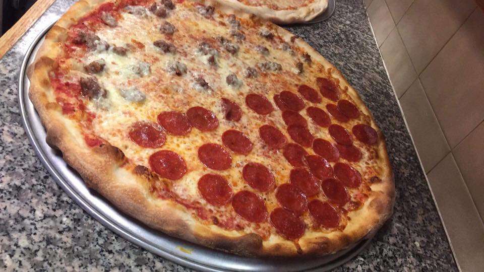 Lindas Pizza | 1388, 318, Ocean Gate Ave, Ocean Gate, NJ 08740, USA | Phone: (732) 269-8282