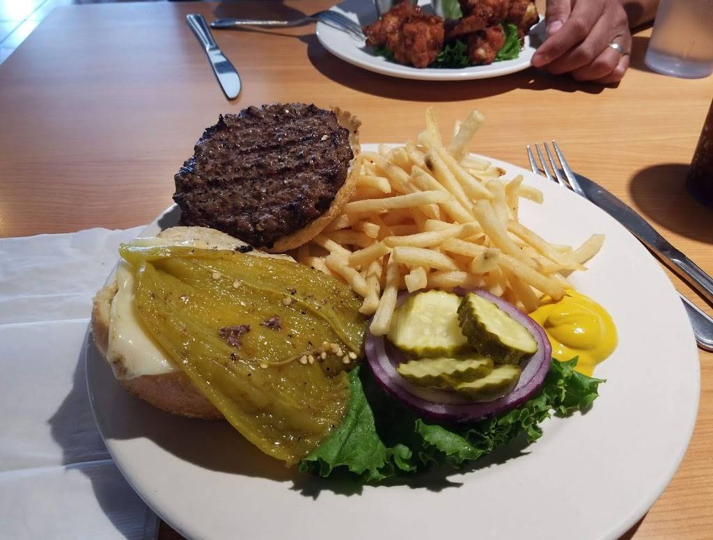 Carmens Burger Bar | 90 Mark West Springs Rd, Santa Rosa, CA 95403, USA | Phone: (707) 526-1575