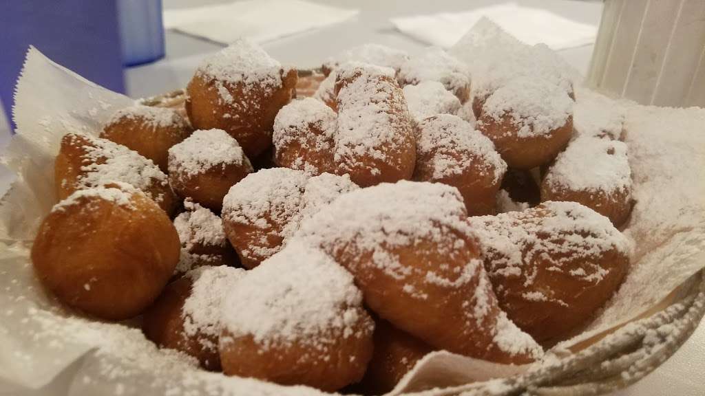 Chez Beignets III | 3701 Hwy 6, Sugar Land, TX 77478, USA | Phone: (281) 903-7585