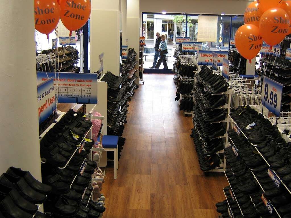 Shoe Zone | 17-19 Broad Walk, Harlow CM20 1HX, UK | Phone: 01279 454447