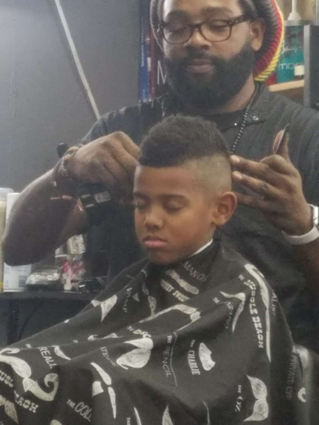 Big Tyme Barber Shop | 10759 Magnolia Ave, Riverside, CA 92505, USA | Phone: (951) 689-3770