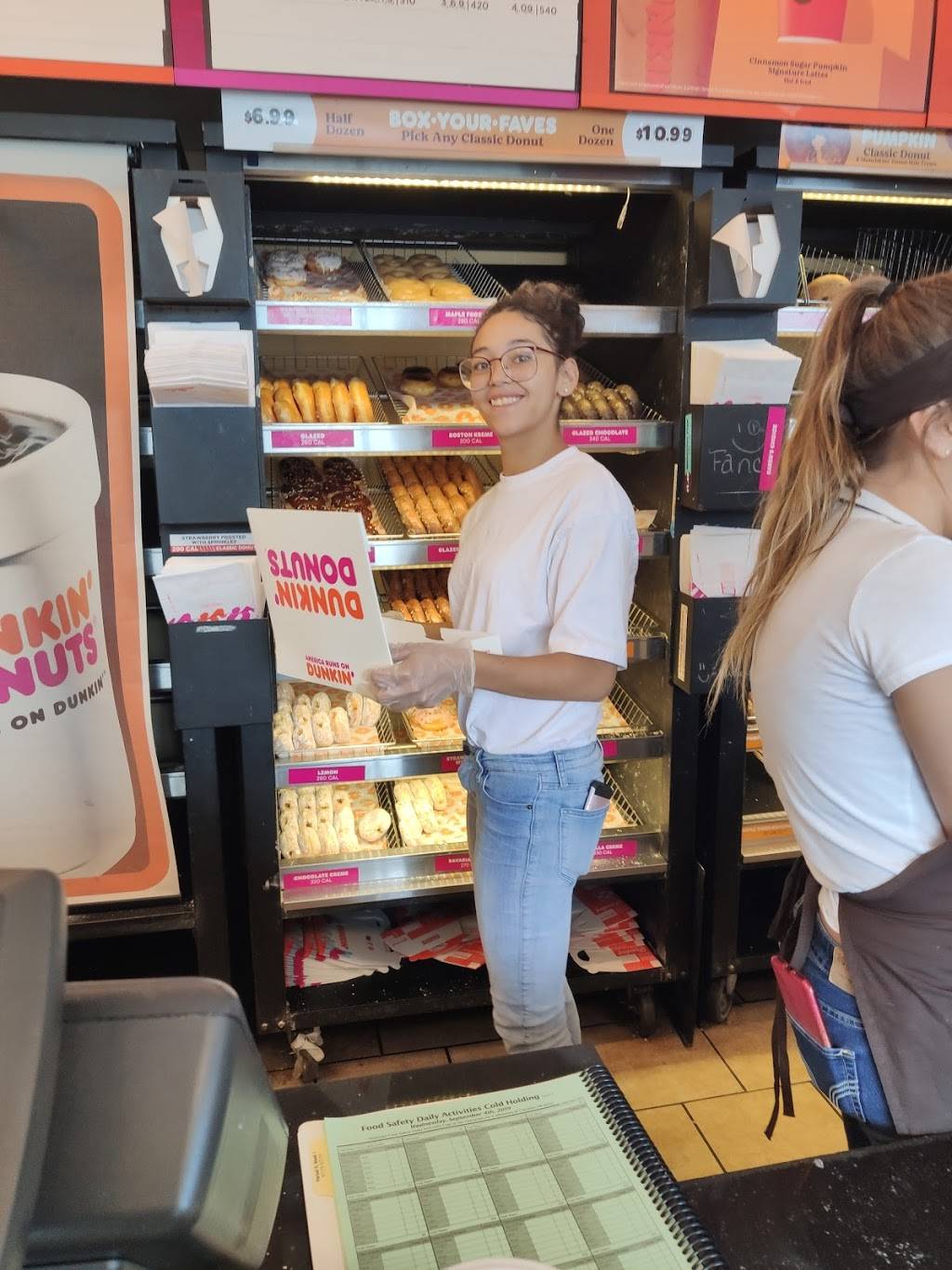 Dunkin | 806 W Colorado Ave, Colorado Springs, CO 80905 | Phone: (719) 634-4561