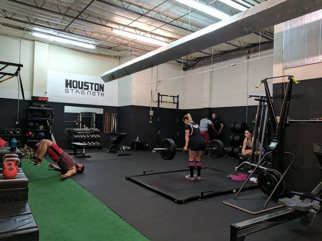 Houston Strength | 9025 Ruland Rd, Houston, TX 77055, USA | Phone: (832) 776-3785