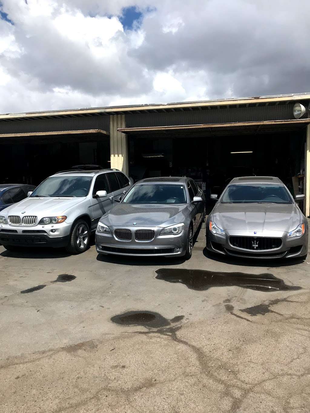 Westar Motors Automotive Service and Repair | 2, 2323 N Grand Ave, Santa Ana, CA 92705, USA | Phone: (949) 554-4128