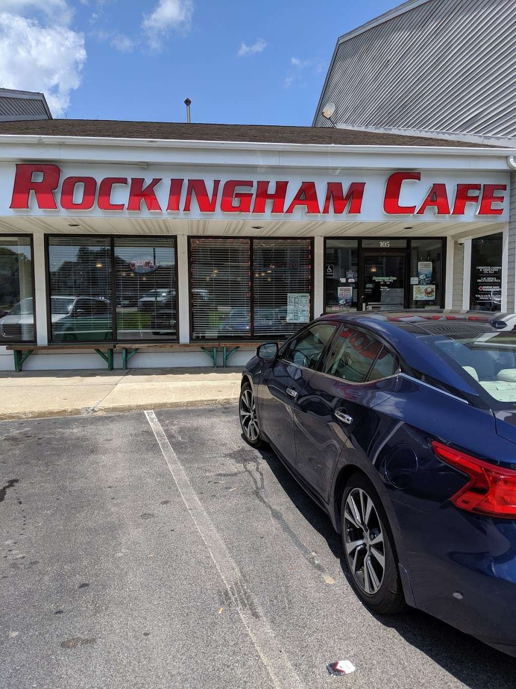 Rockingham Cafe | 264 N Broadway, Salem, NH 03079, USA | Phone: (603) 212-0022