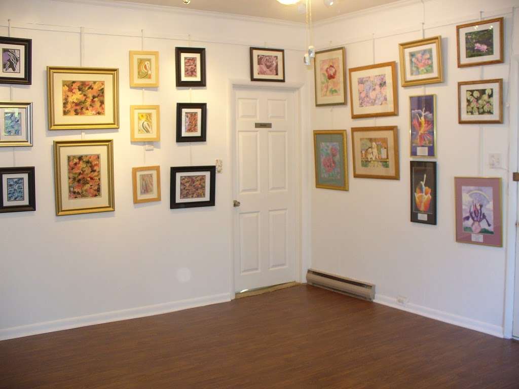 Crystal Reflections Art Studio | 1726 Old Rothsville Rd, Lititz, PA 17543, USA | Phone: (717) 419-9566