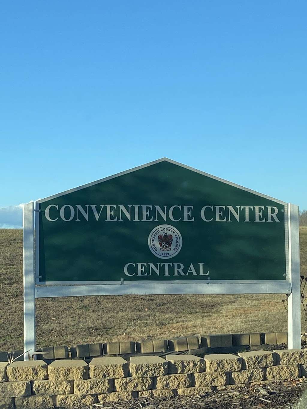 Central Convenience Center | 1908 Hidden Rock Ln, Maidens, VA 23102, USA | Phone: (804) 556-5374
