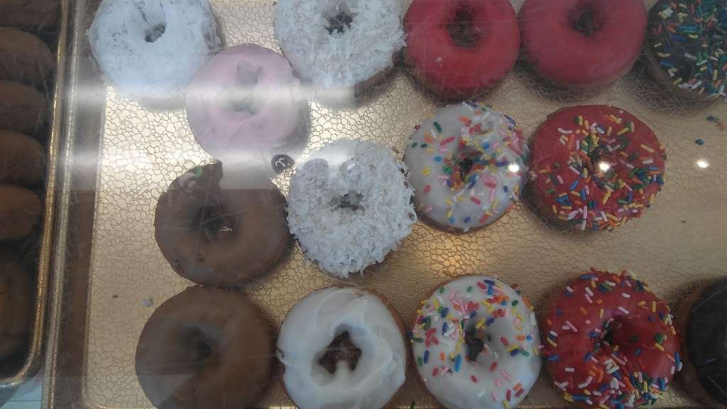 Shipley Do-Nuts | 10806 Spring Cypress Rd, Tomball, TX 77375, USA | Phone: (281) 257-5996