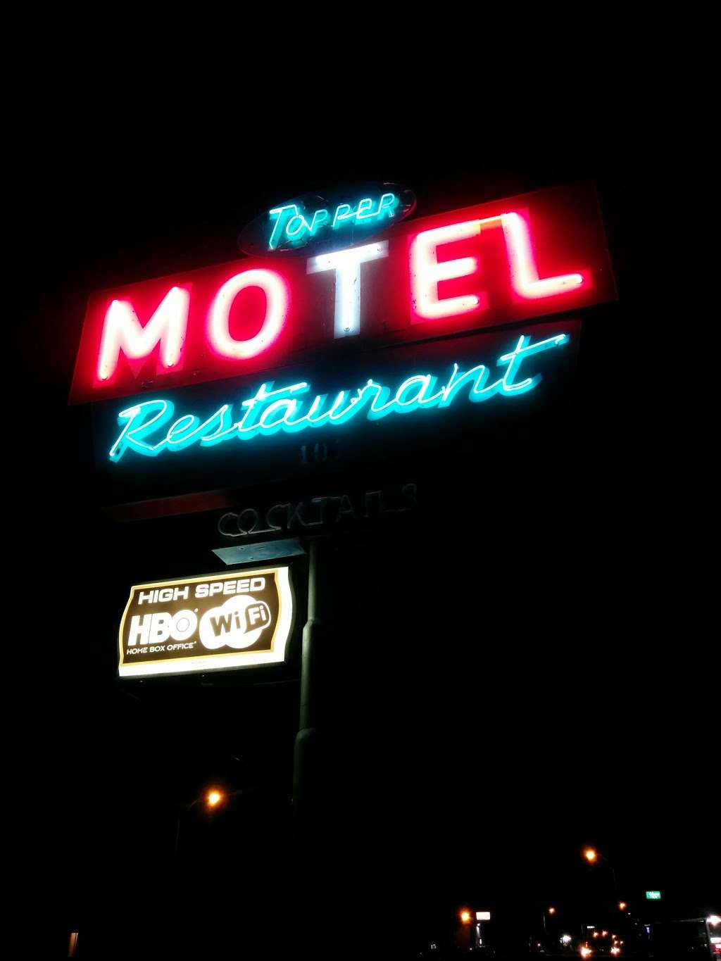 Toppers Motel | 101 E Kern St, Taft, CA 93268, USA | Phone: (661) 765-4145