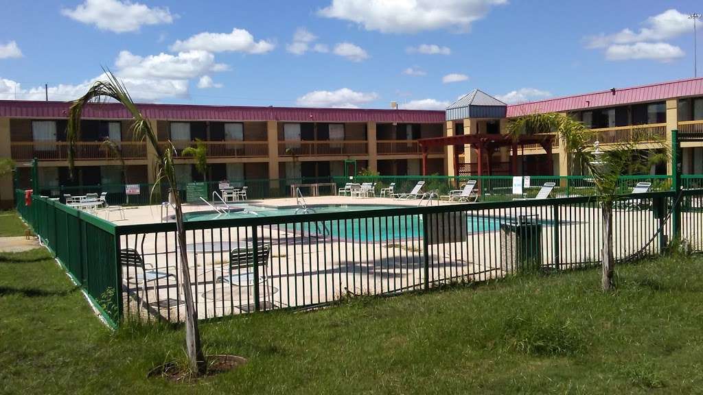 North Villa Inn | 16510 North Fwy, Houston, TX 77090, USA | Phone: (281) 921-1406