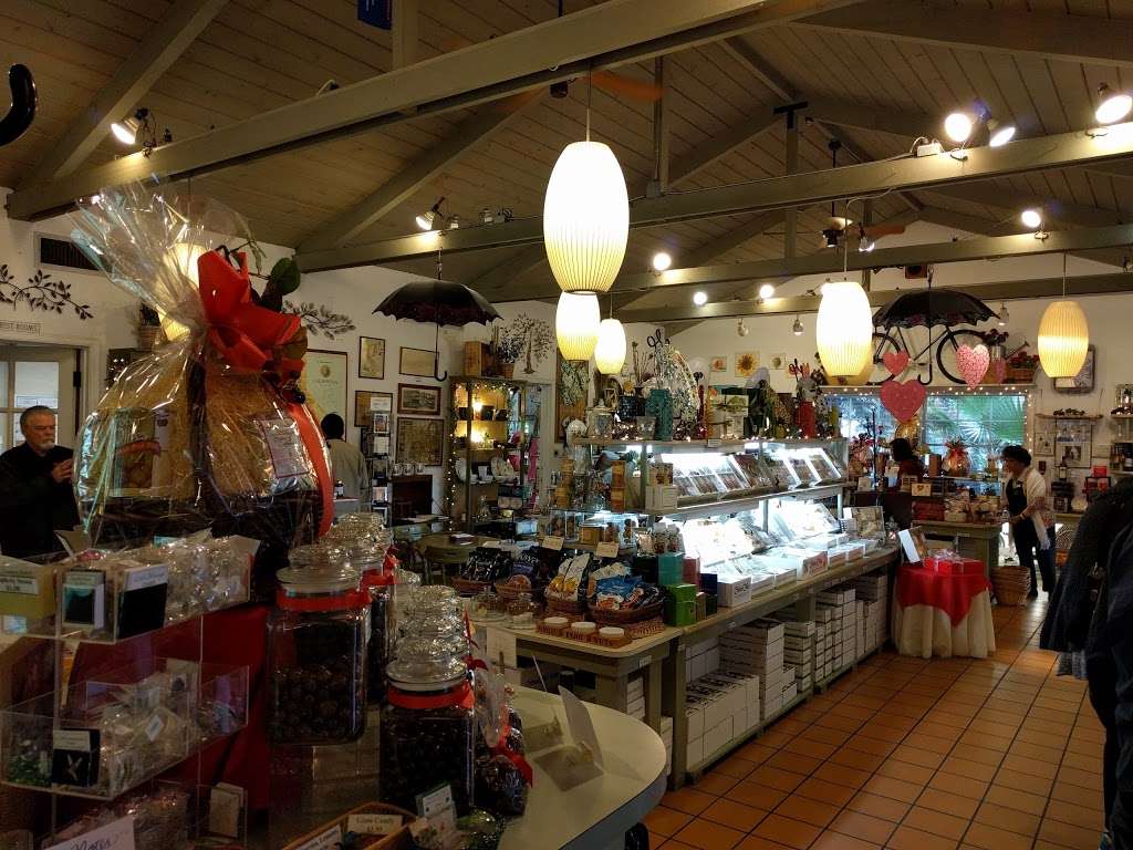 Graber Olive House | 315 E 4th St, Ontario, CA 91764, USA | Phone: (800) 996-5483