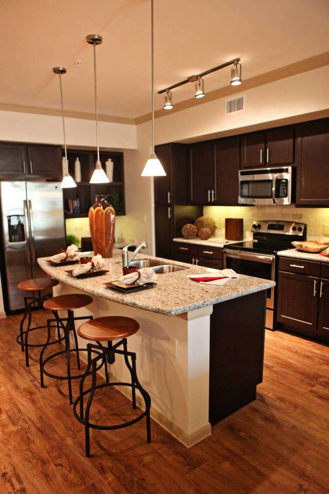 Valencia Place Apartments | 3131 W Bellfort Ave, Houston, TX 77054, USA | Phone: (713) 665-3131