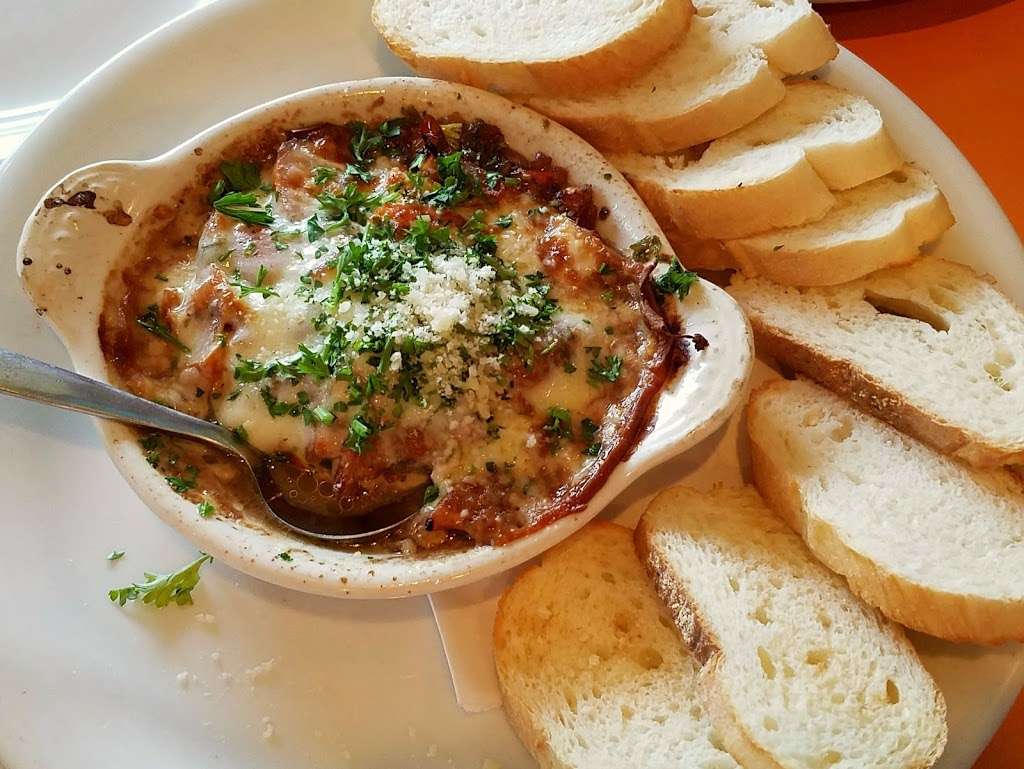 Puccinis Smiling Teeth Pizza & Pasta | 13674 N Meridian St, Carmel, IN 46032, USA | Phone: (317) 580-0087