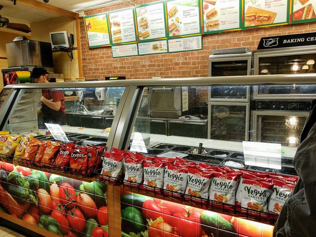 Subway Restaurants | 15604 Pinehurst Dr #7, Bonner Springs, KS 66012, USA | Phone: (913) 728-2527