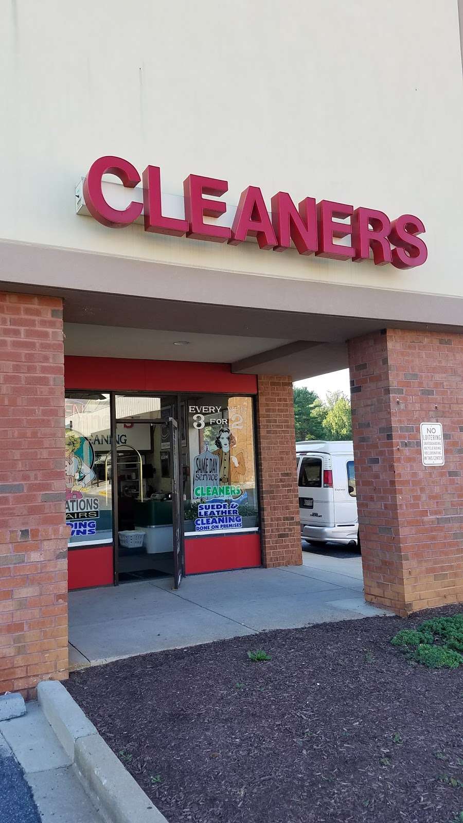 Valley Cleaners | 150 Walkers Village Way, Walkersville, MD 21793, USA | Phone: (301) 845-4225