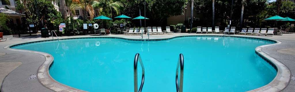 Holiday Inn Anaheim-Resort Area | 1915 S Manchester Ave, Anaheim, CA 92802, USA | Phone: (714) 748-7777