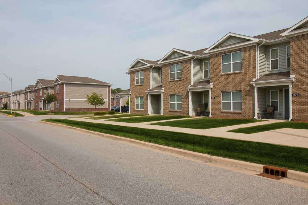 Saxony Townhomes | Photo 5 of 10 | Address: 1349 175th St, Hammond, IN 46324, USA | Phone: (219) 845-1400
