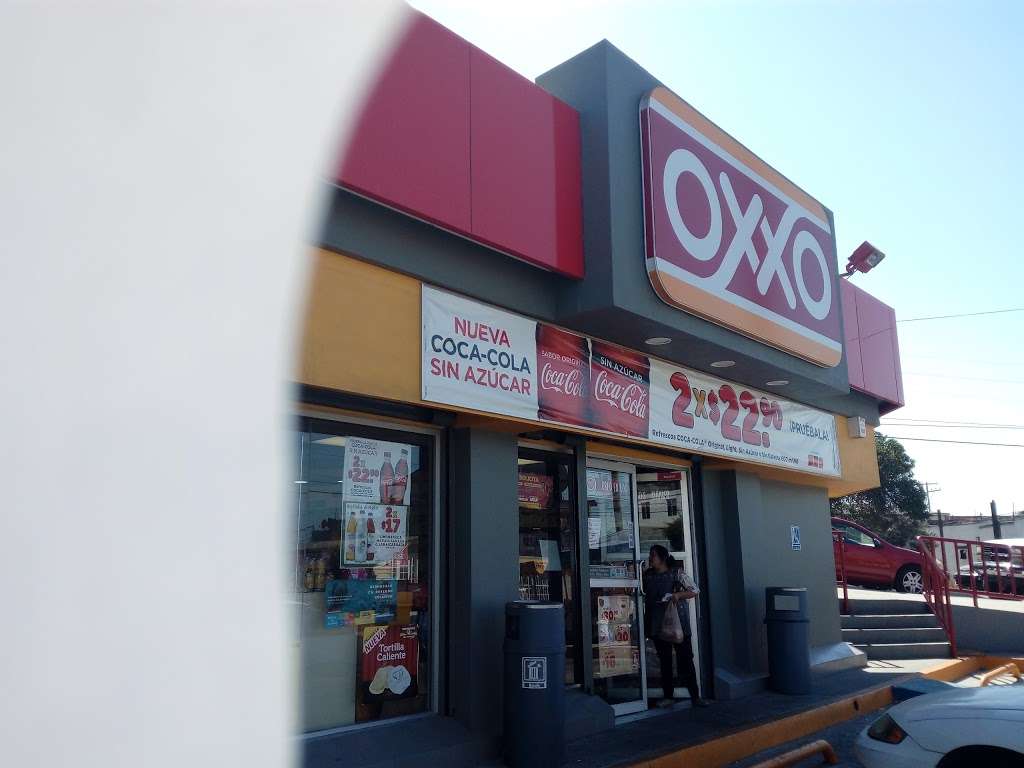 OXXO | Colinas 8911, Valle del Rubi Secc Terrazas, 22637 Tijuana, B.C., Mexico