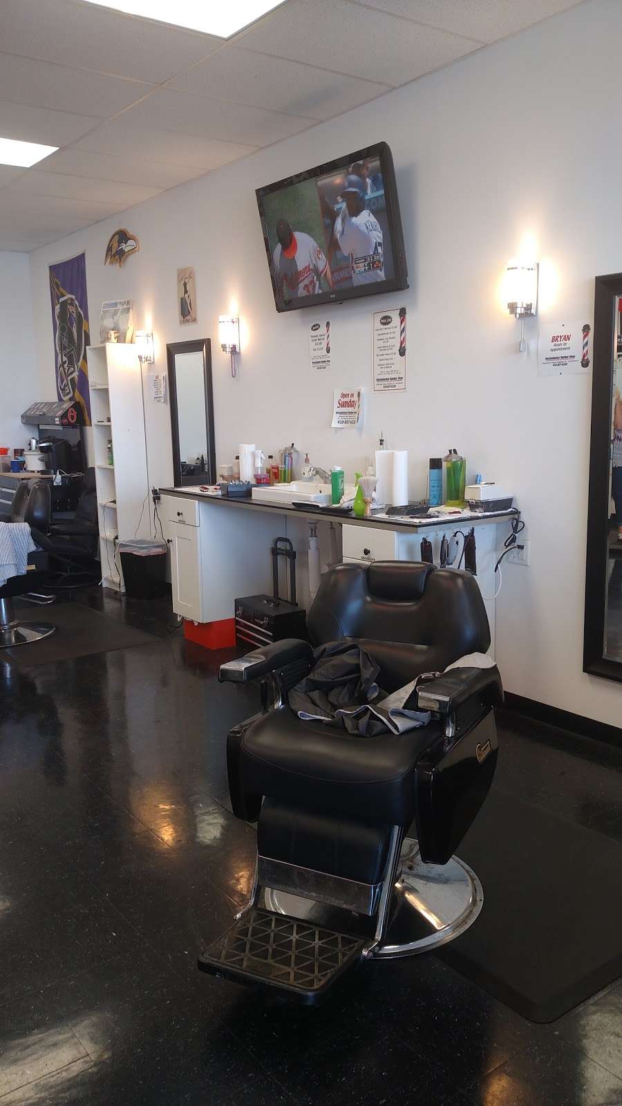 Westminster Barber Shop | Town Mall, 400 N Center St, Westminster, MD 21157, USA | Phone: (410) 857-6220