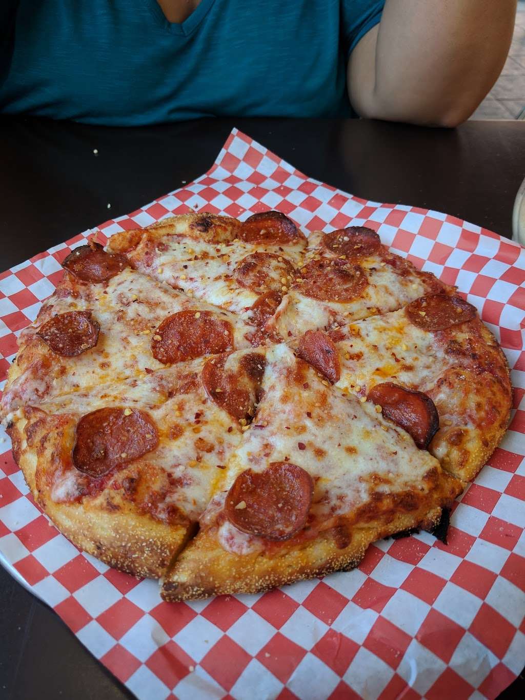 New York Pizza Co | 3570 Van Buren Boulevard, Riverside, CA 92503, USA | Phone: (951) 688-4000