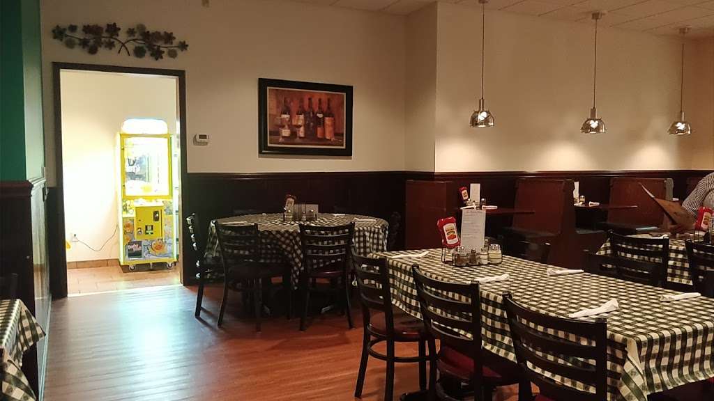 Vinnys Italian Grill & Pizzeria | 7835 Dolleys Ct, King George, VA 22485, USA | Phone: (540) 775-6960