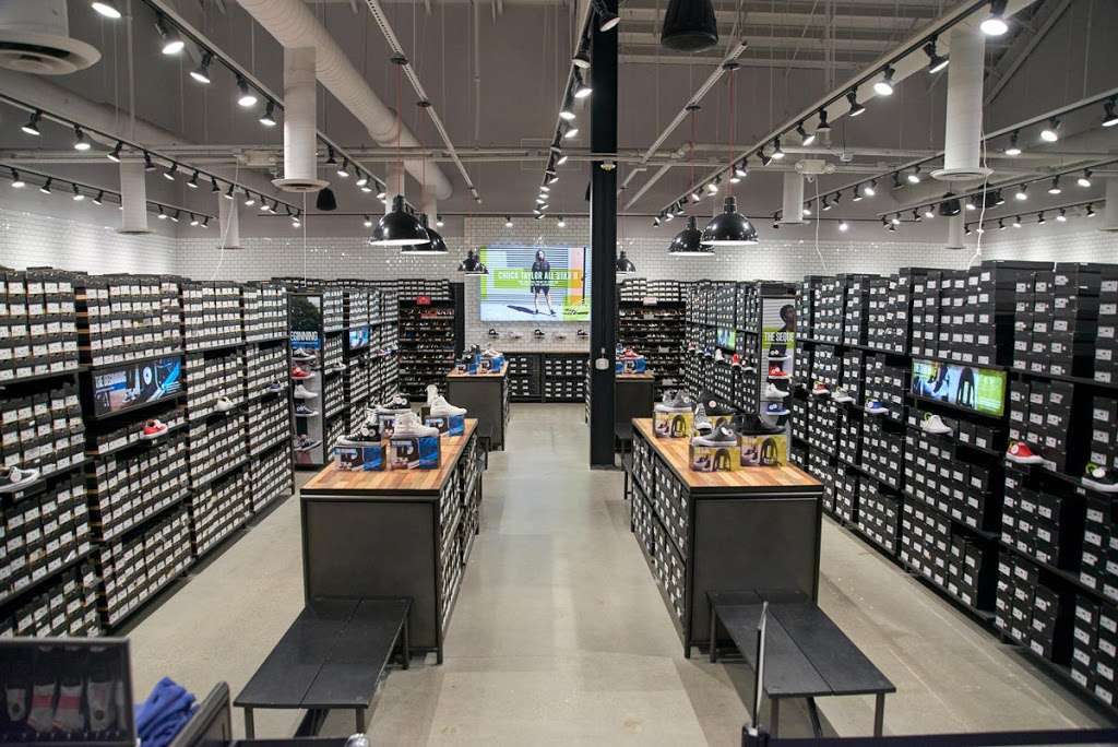 Converse Factory Store | 5885 Gulf Fwy Suite 110, Texas City, TX 77591 | Phone: (281) 337-3860