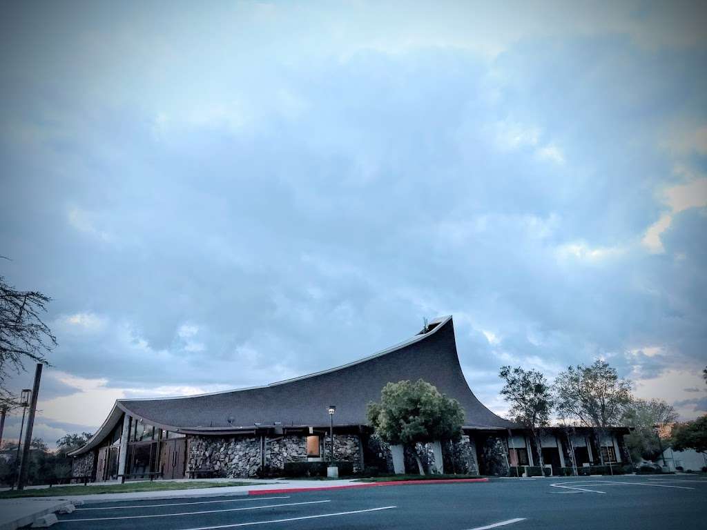 Sandals Church San Bernardino | 3701 N Sierra Way, San Bernardino, CA 92404, USA | Phone: (951) 637-8800