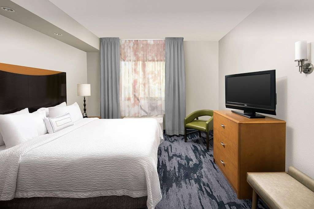 Fairfield Inn & Suites by Marriott Miami Airport South | 4101 NW 11th St, Miami, FL 33126, USA | Phone: (786) 456-2100