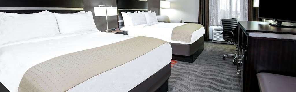 Holiday Inn Houston Sw - Sugar Land Area | 11160 Southwest Fwy, Houston, TX 77031 | Phone: (281) 530-1400