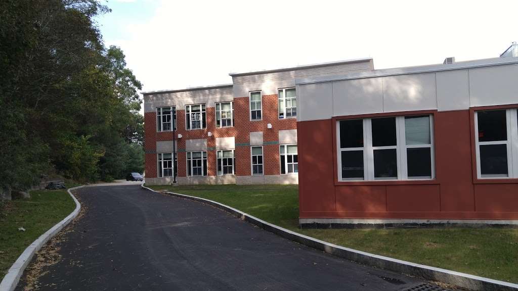 Fiske Elementary School | 55 Adams St, Lexington, MA 02420, USA | Phone: (781) 541-5001