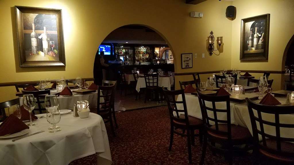 Italian American Club Restaurant | 2333 E Sahara Ave, Las Vegas, NV 89104, USA | Phone: (702) 457-3866